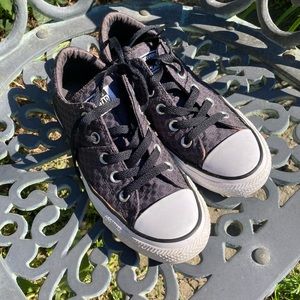 Women’s converse